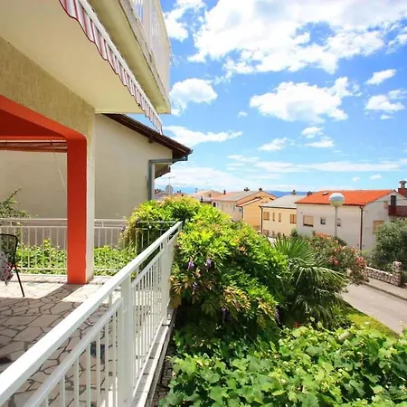 In 5568 Apartment Crikvenica